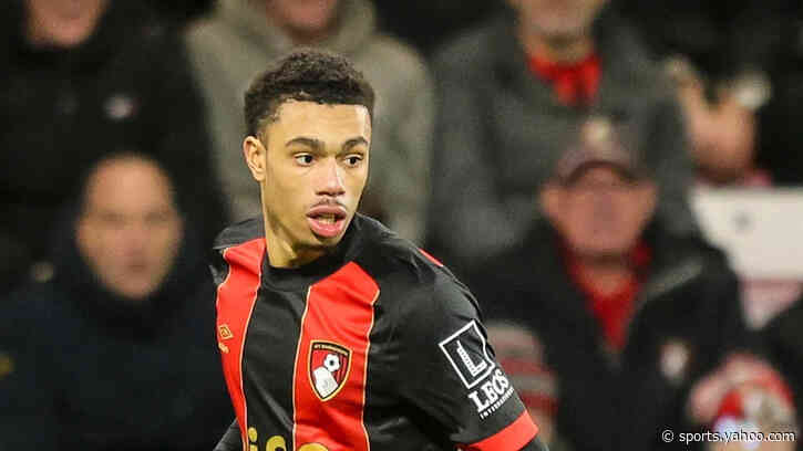 Rochdale sign Silcott-Duberry on one-year deal