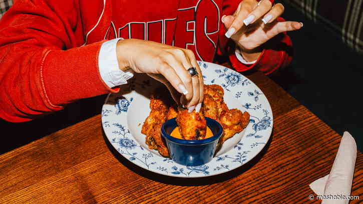 National Chicken Wing Day 2026 deals: Score free deals from Buffalo Wild Wings, 7-Eleven, Wingstop, Hooters, and more
