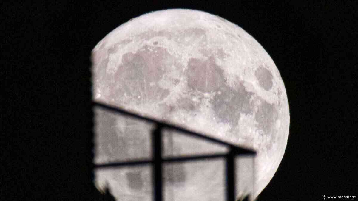 Vollmond im Juli 2026: Warum der „Heumond“ am Horizont riesig wirkt