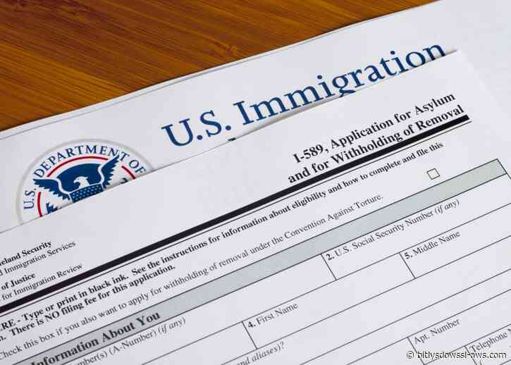 El gobierno de Estados Unidos acelera los trámites de asilo para reducir la acumulación de casos