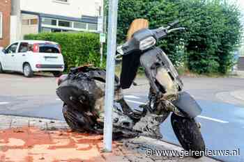Scooter vliegt tijdens rit in brand
