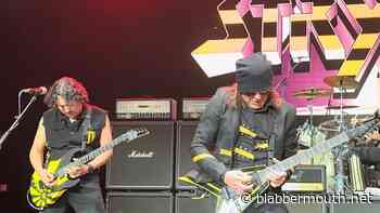 MICHAEL SWEET Reveals OZ FOX Doesn't Appear On STRYPER's 'Throne Of Thorns' LP: 'I'm Playing All The Guitars On This Album'