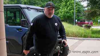 Latest news, buzz from training camps: Steelers, Falcons, Chiefs, Patriots are underway