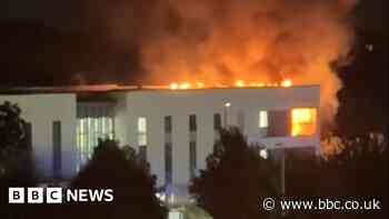 Watch: Fire rips through roof of medical centre