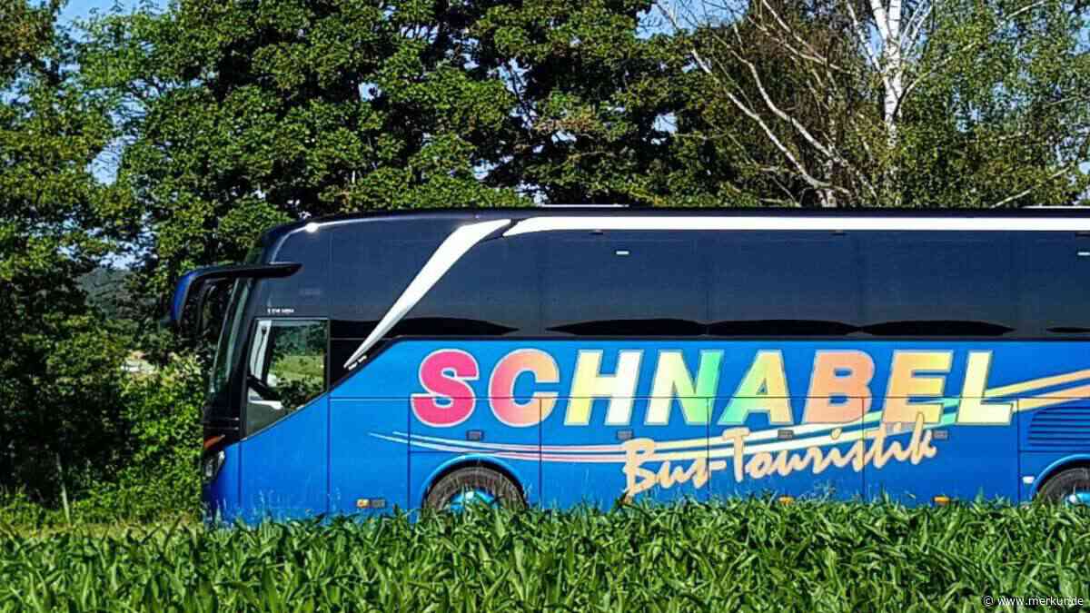 „Tschüss, Servus und Bye-bye“: Bus-Unternehmen aus Bayern stellt nach 55 Jahren den Betrieb ein
