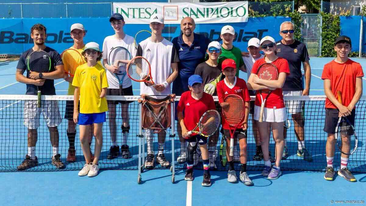 Sein langer Weg auf den Tennisplatz: Puchheimer Spieler wird Sechster bei Junioren WM