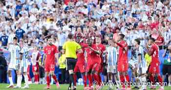 Embolo had geen rood mogen krijgen tegen Argentinië
