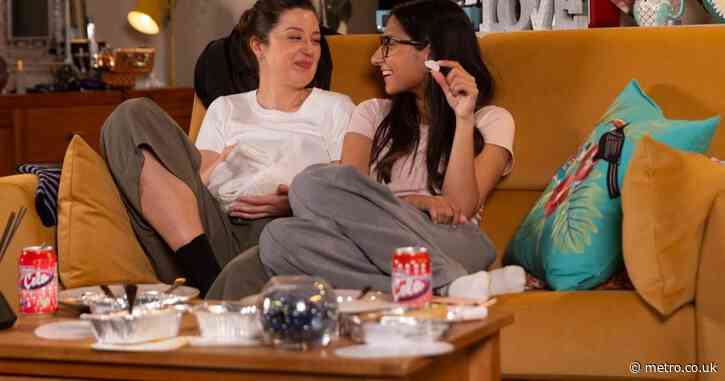 Asha offers support to Sienna in Coronation Street amid terminal illness revelation
