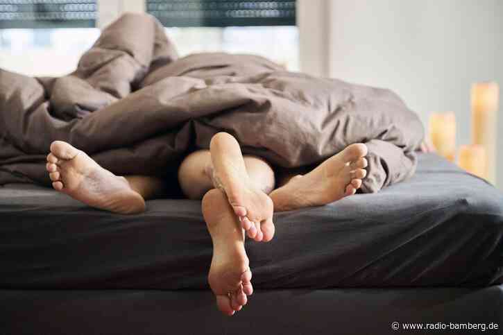 In der Hitze der Nacht: Schläft es sich nackt besser?