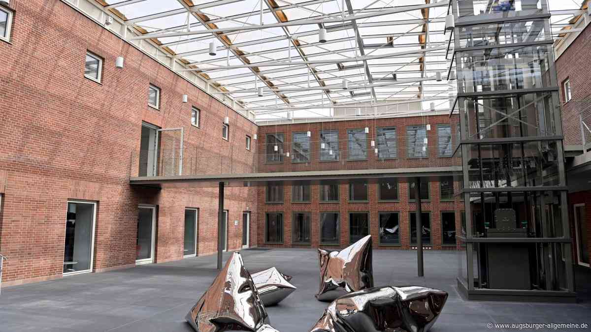 Umzüge, Wandel und Widerstände: Das Augsburger Bayernkolleg feiert 60-Jähriges