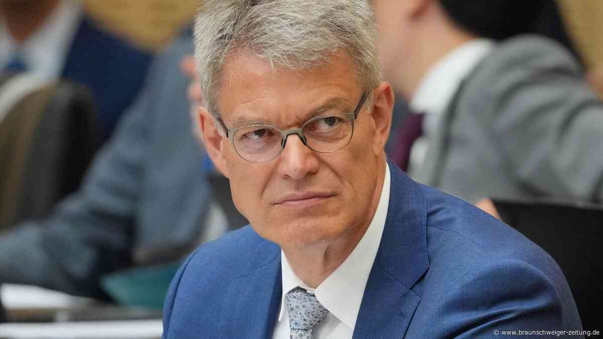 Bericht: Schnieder bleibt Kabinettssitzung fern – und will Merz nicht begegnen