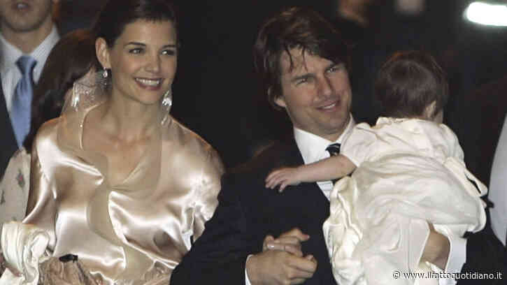 Suri Cruise ha rinunciato legalmente al cognome del padre Tom.  È diventata Suri Noelle, secondo nome della mamma Katie Holmes