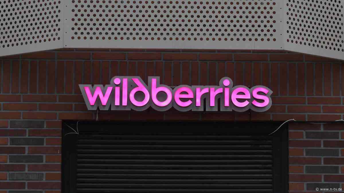 Auch Raffinerie getroffen: Berichte: Ukrainische Drohnen setzen Wildberries-Lager in Brand