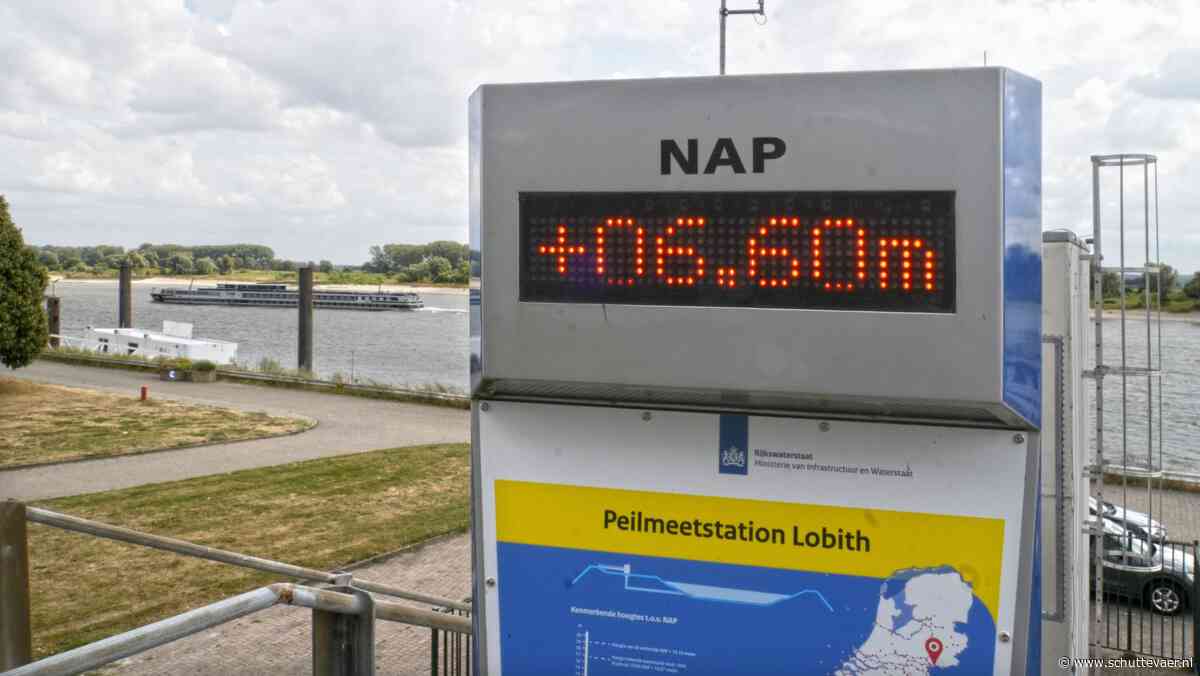 Laagwater bereikt historisch dieptepunt, maar Rijnvaart valt niet stil