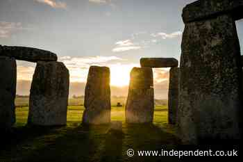 Visitors given the chance to spend 20 minutes alone at Stonehenge
