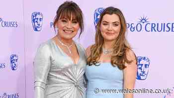 Lorraine Kelly's daughter Rosie announces wedding after two-year engagement
