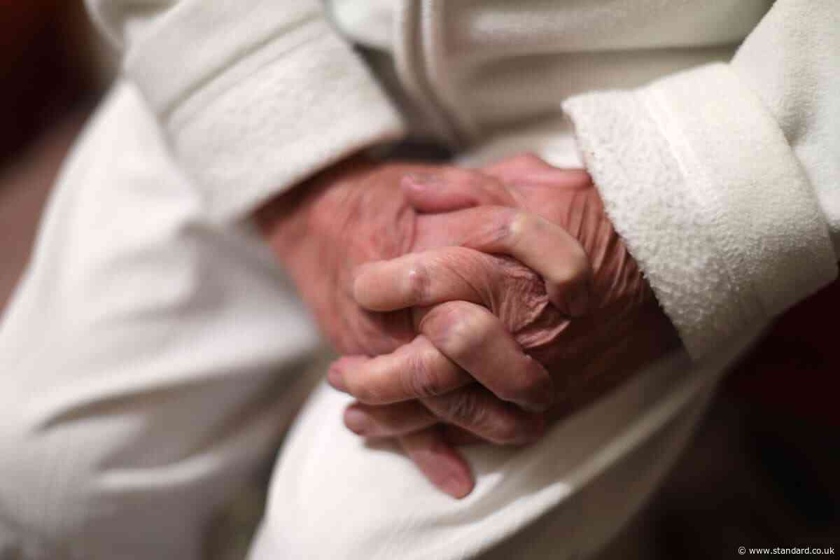 Casey says dementia is ‘hidden problem’ as PM to hold talks on adult social care
