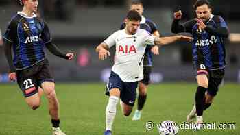 Latest on Manor Solomon's future amid West Ham interest - as Tottenham close in on deal for highly-rated Wolves youngster: WINDOW WATCH