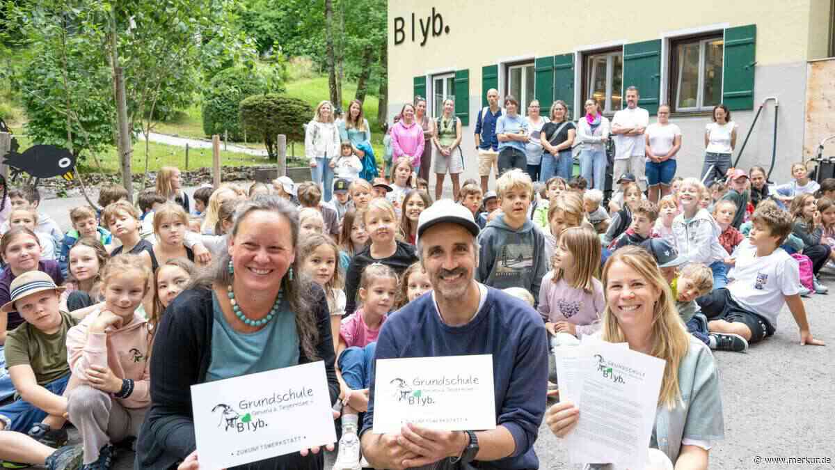 Statt Unterricht im Klassenzimmer: Schüler bauen Kugelbahn und Baumhaus im Hotel