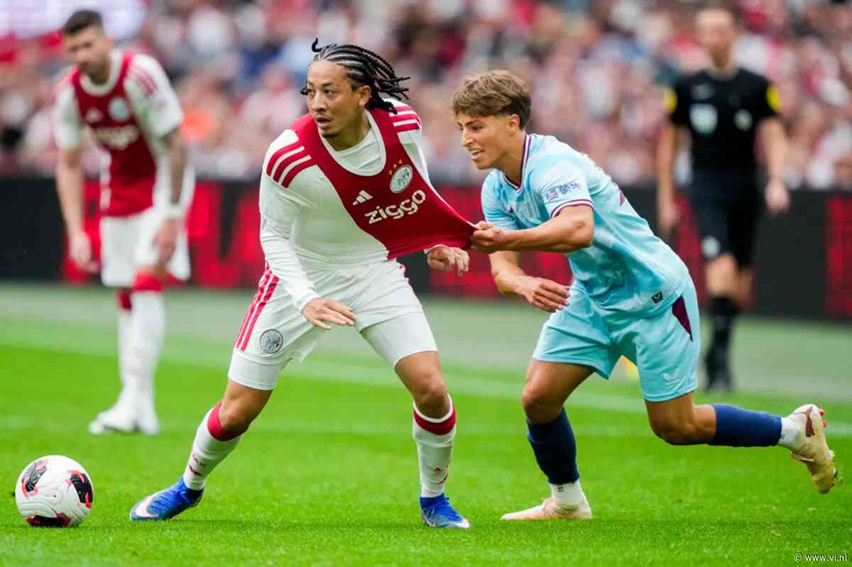Ajax-middenvelder Fitz-Jim op weg naar Torino