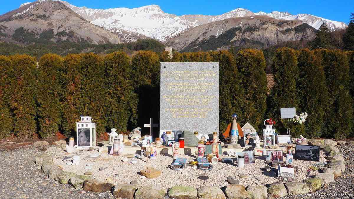 Elf Jahre nach Absturz: Germanwings-Hinterbliebene verklagen Deutschland