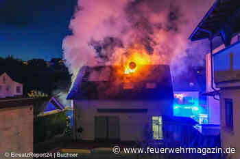 Bewohnerin rettet sich schwer verletzt aus Vollbrand