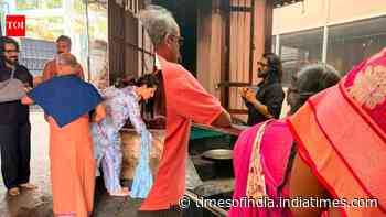 Ram Charan visits Coimbatore Ayyappa temple after successful wrist surgery