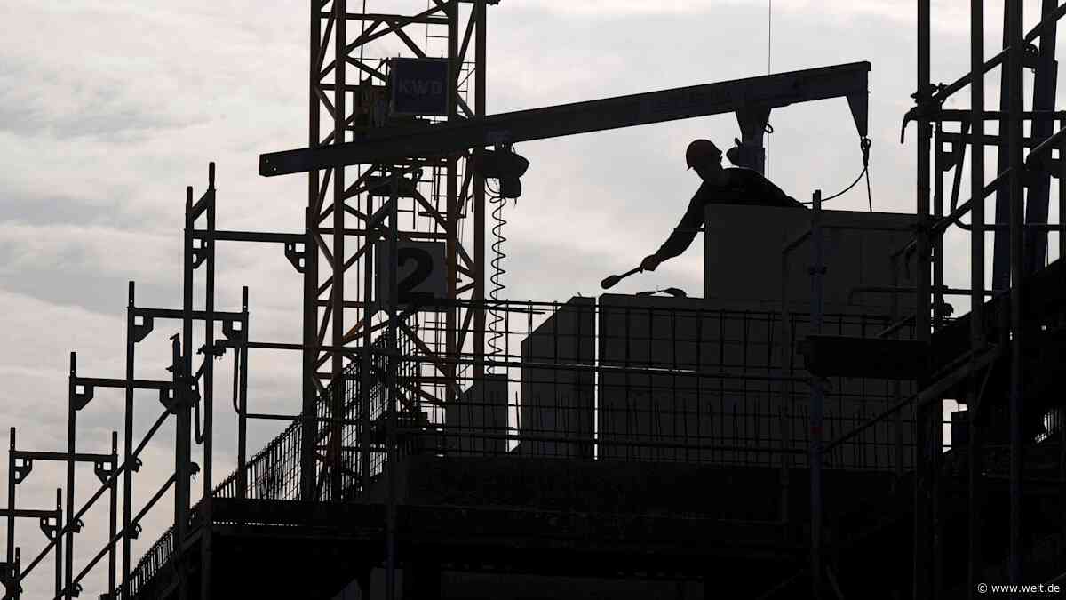 Unternehmen bauen offenbar weniger Stellen ab als gedacht