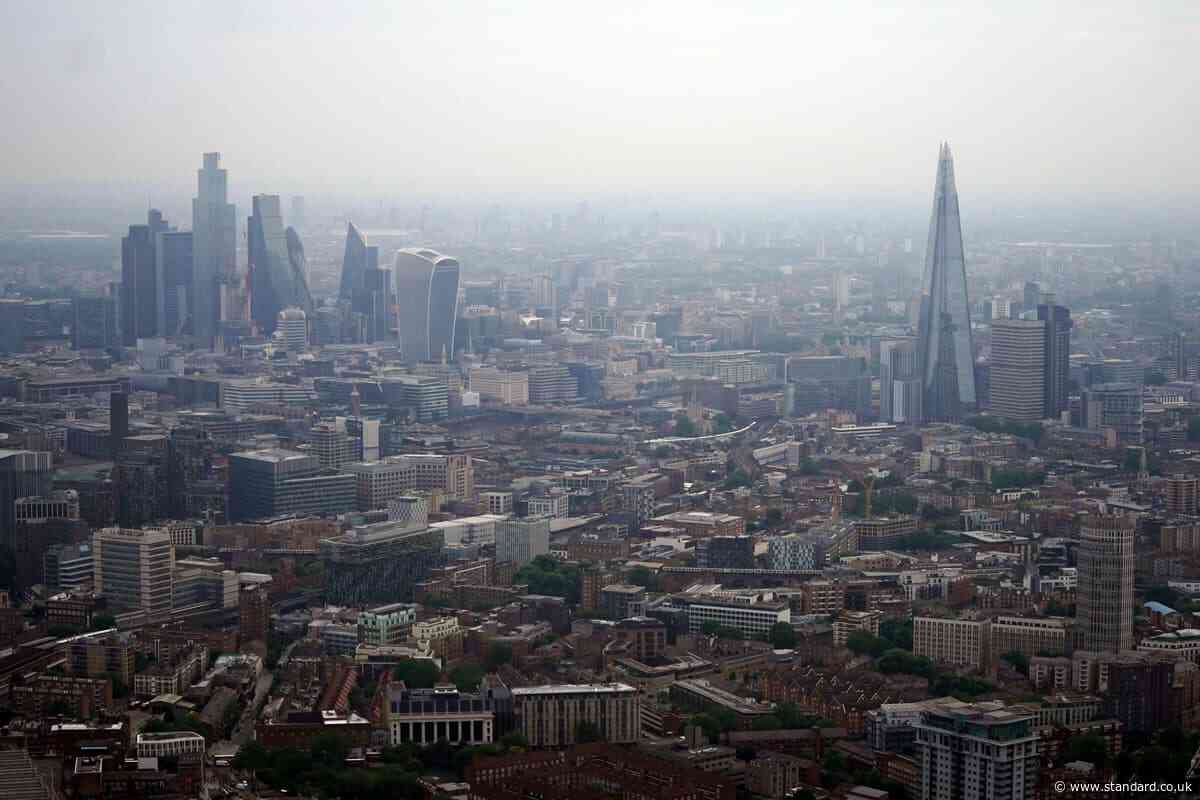 London leavers: City's population sees first 'real' fall for 37 years as 420,000 move to other parts of UK