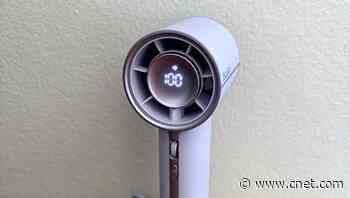 I’ve Been Testing Handheld Fans All Summer. This Is the $50 One I Throw in My Bag