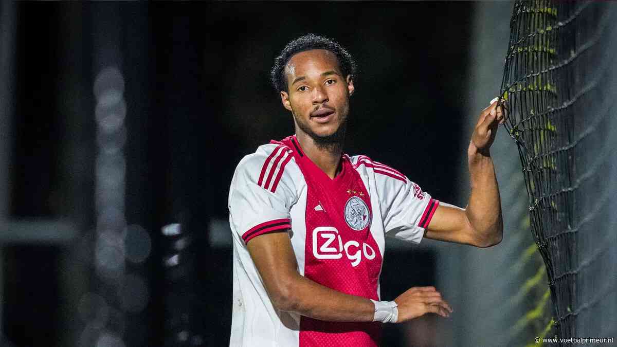 Ajax verkoopt aanvaller binnen provincie: 'Speler met goede passeeractie'