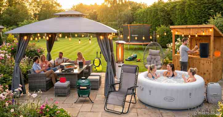 Mystery garden deal offers chance to win Ninja pizza oven, hot tub and patio furniture