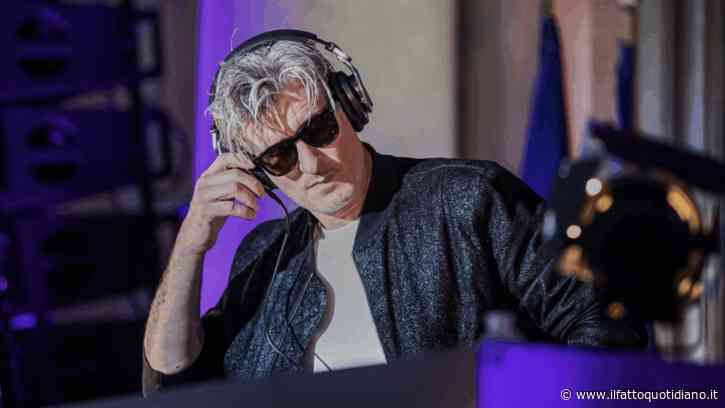 È morto Kavinsky, il celebre dj e figura di riferimento della scena elettronica francese è stato trovato senza vita in casa. Il presidente Macron: “Fonte di orgoglio”