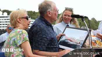 Family donates lifeboat to Fowey RNLI