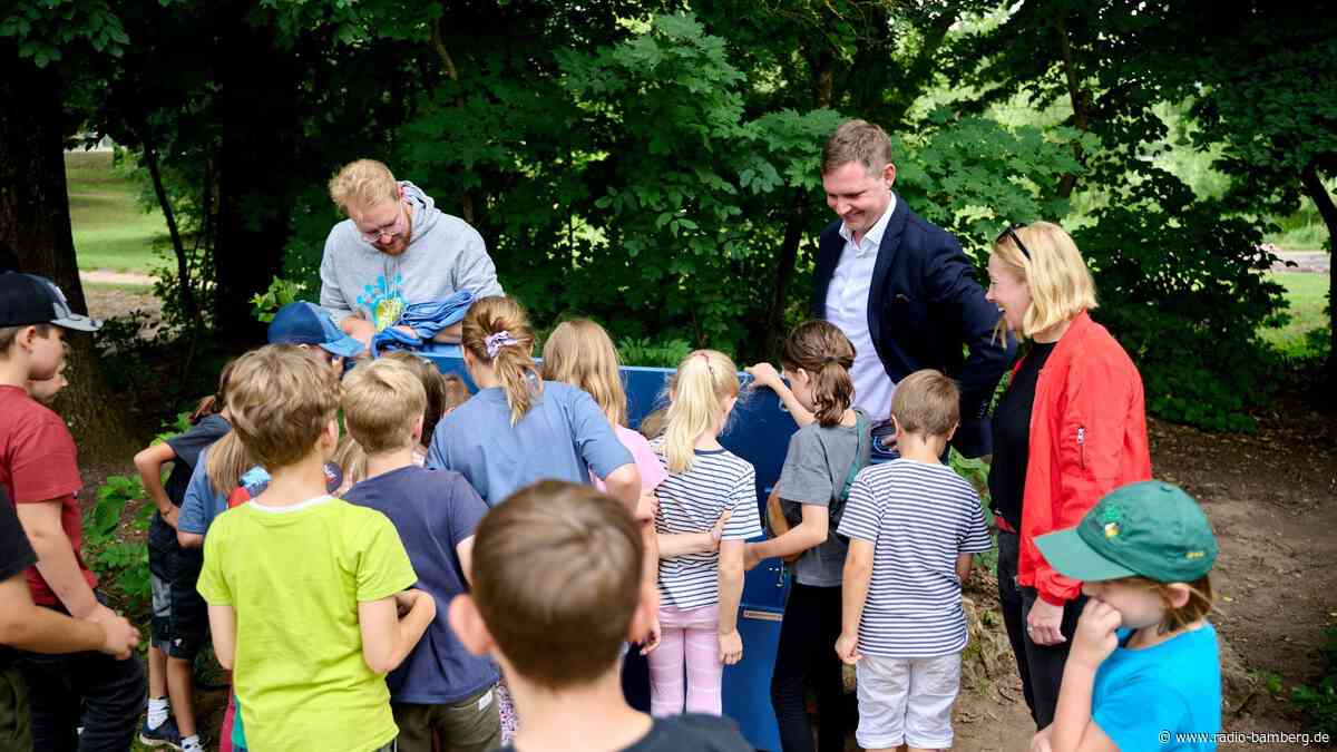 Neue Spielkiste am Spielplatz Wildensorg lädt zum Teilen ein   