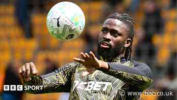 Wolves striker Arokodare joins Ajax on loan