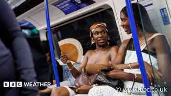 Amber heat health alerts in force as heatwave reaches 35C peak