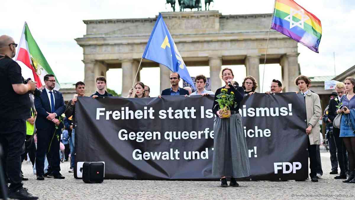 „Leben in Gefahr“: FDP-Politikerin beschuldigt nach CSD-Anschlag den Falschen