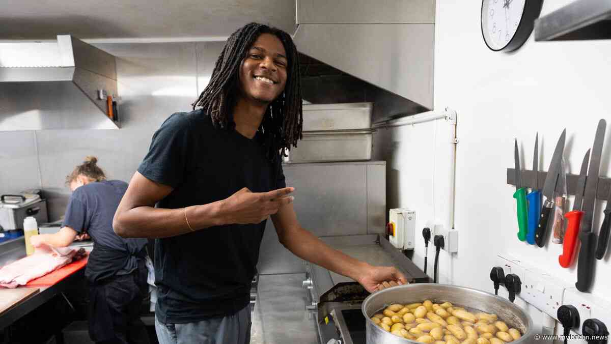 'I was stabbed in London at 17 - training to be a chef changed my life'