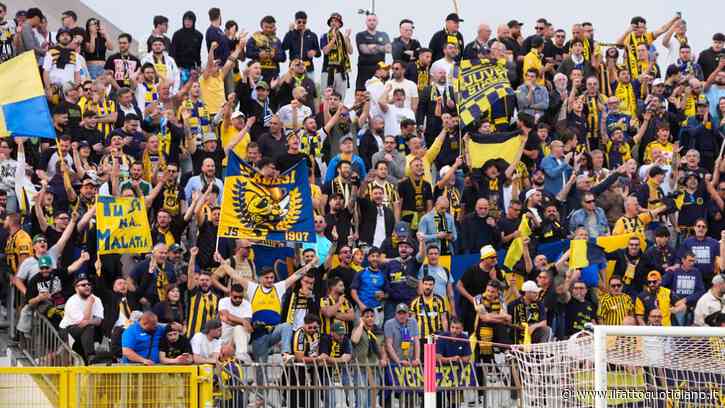 Serie B, la Juve Stabia (per ora) è salva: “Iscrizione in regola, usata liquidità sana”. Archiviato l’esposto, il Bari resta in C