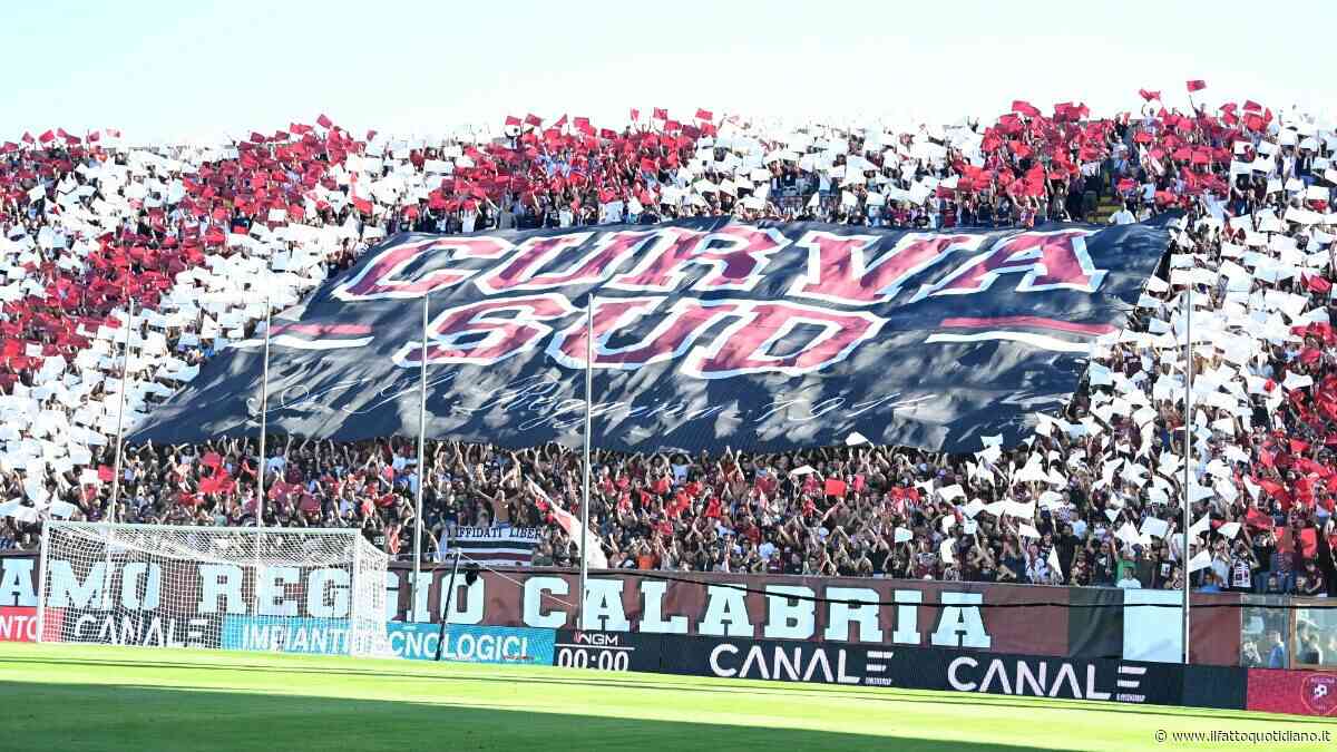 Indagati tre ultras della Reggina: “Pressioni sul club, soldi e gestione dei biglietti”. Contestato il metodo mafioso