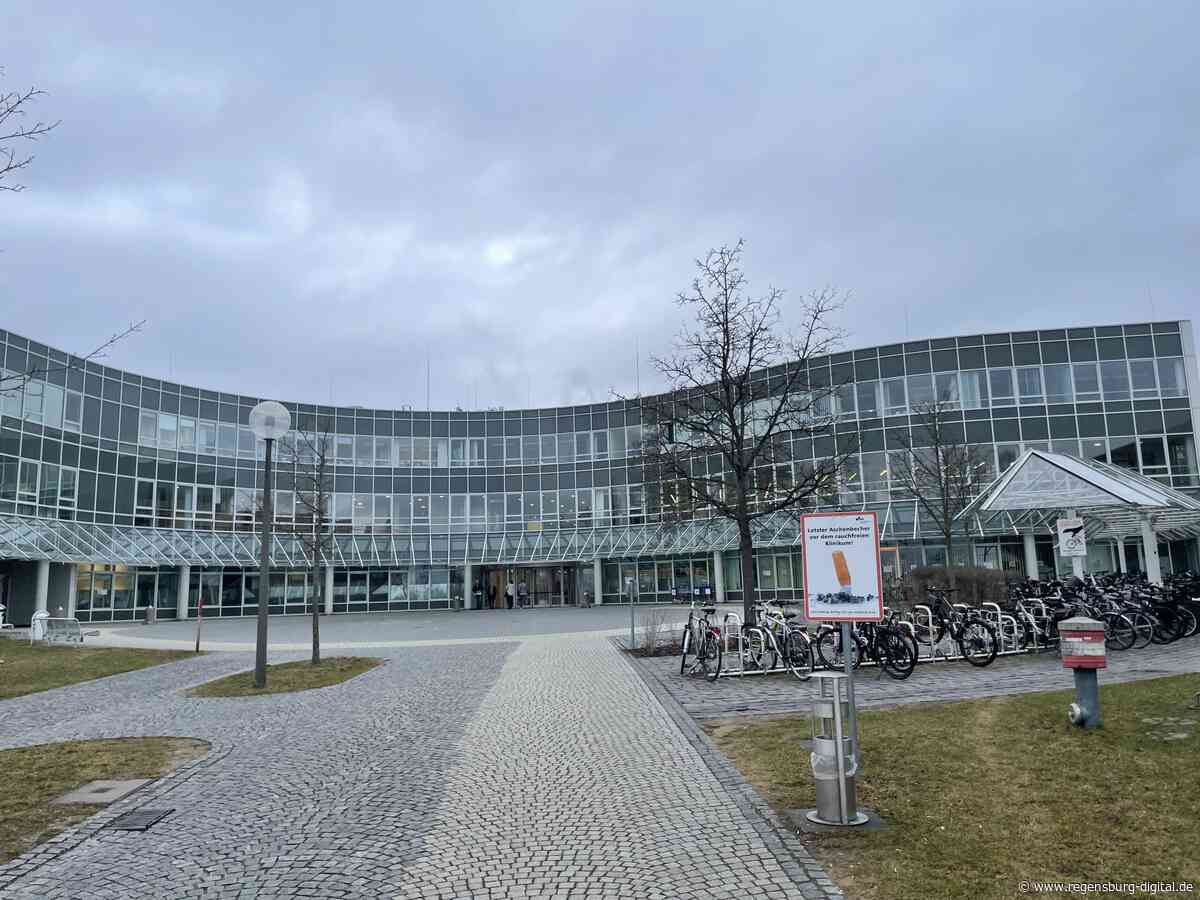 Stellenstreichungen am Uniklinikum Regensburg sind ein „fatales Signal“: Medizinstudierende schreiben Offenen Brief an Minister Blume und Gerlach