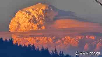 You can only see these fire clouds during huge wildfires