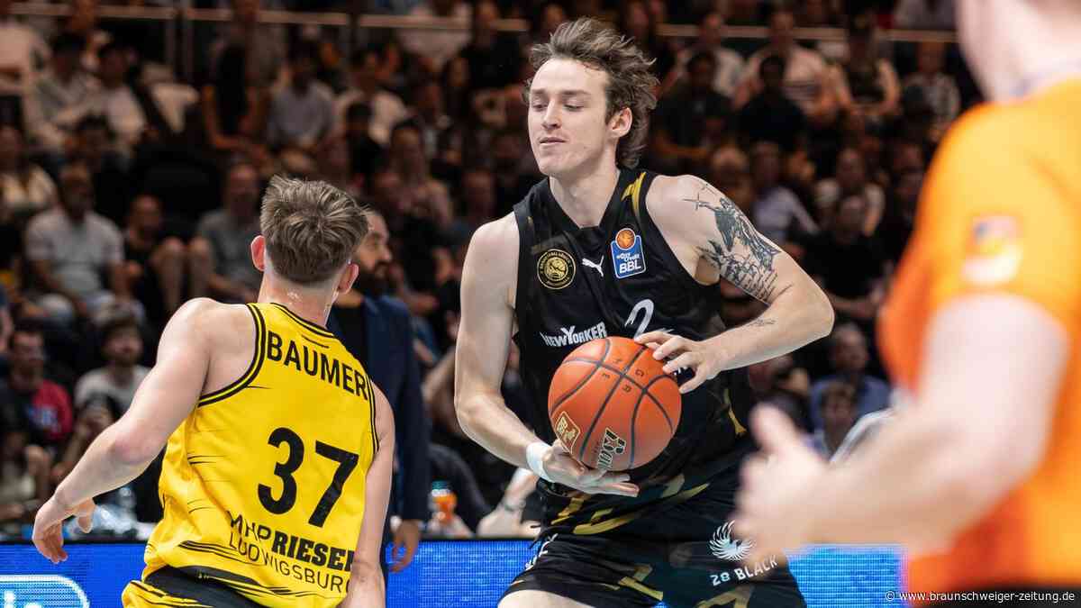 Brisantes Pokal-Los: Löwen Braunschweig sehen in Runde eins den Ex-Coach wieder
