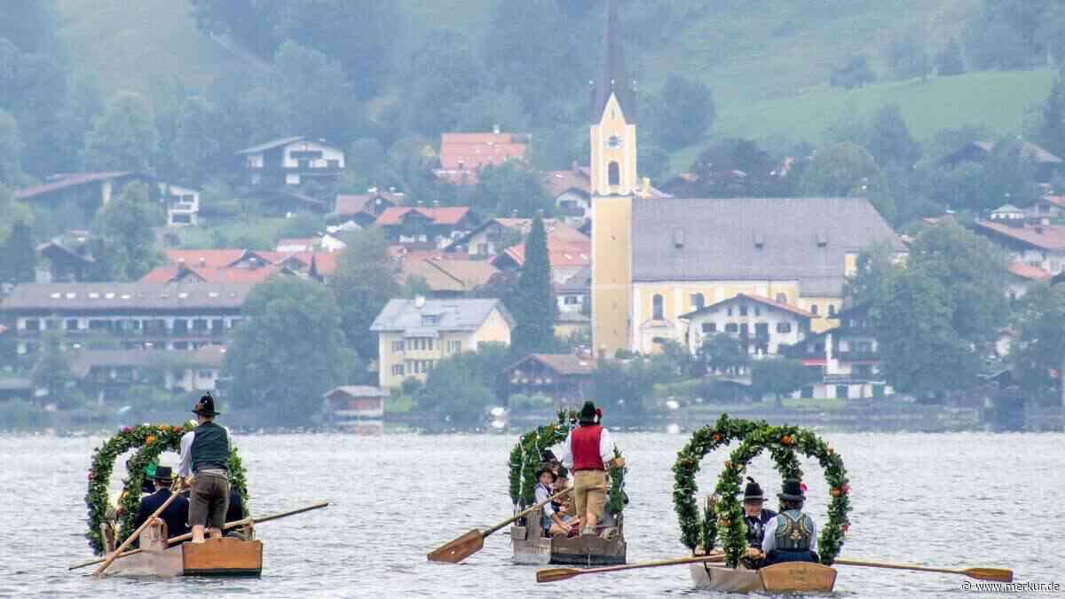 Alt-Schlierseer Kirchtag: Bootsüberfahrt mit erstmals vier Patenschaften