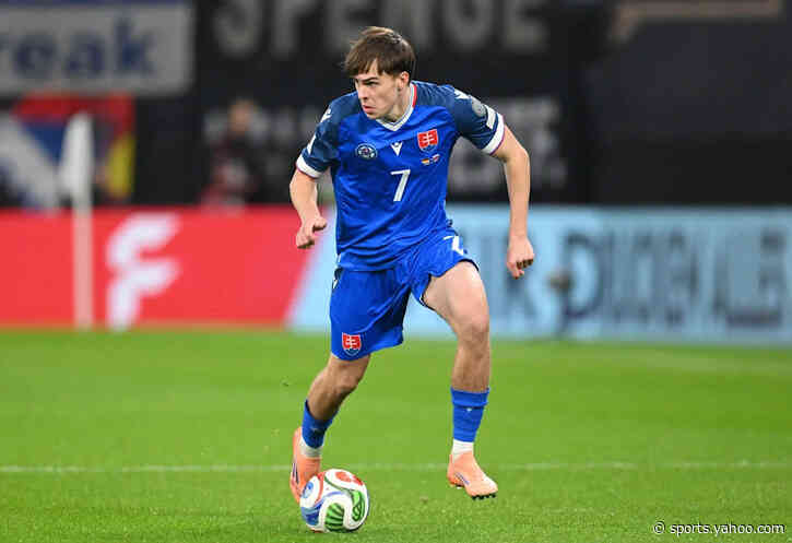 Official | VfB Stuttgart sign Slovak attacking talent Leo Sauer (20)