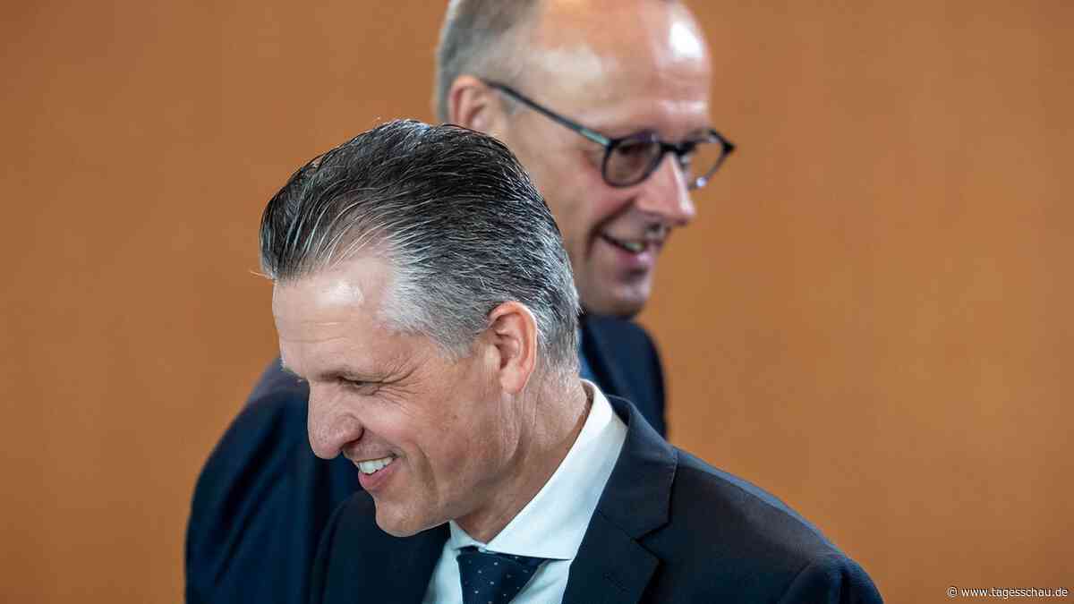 Kommentar: Die Fraktion steht noch, der Kanzler wackelt