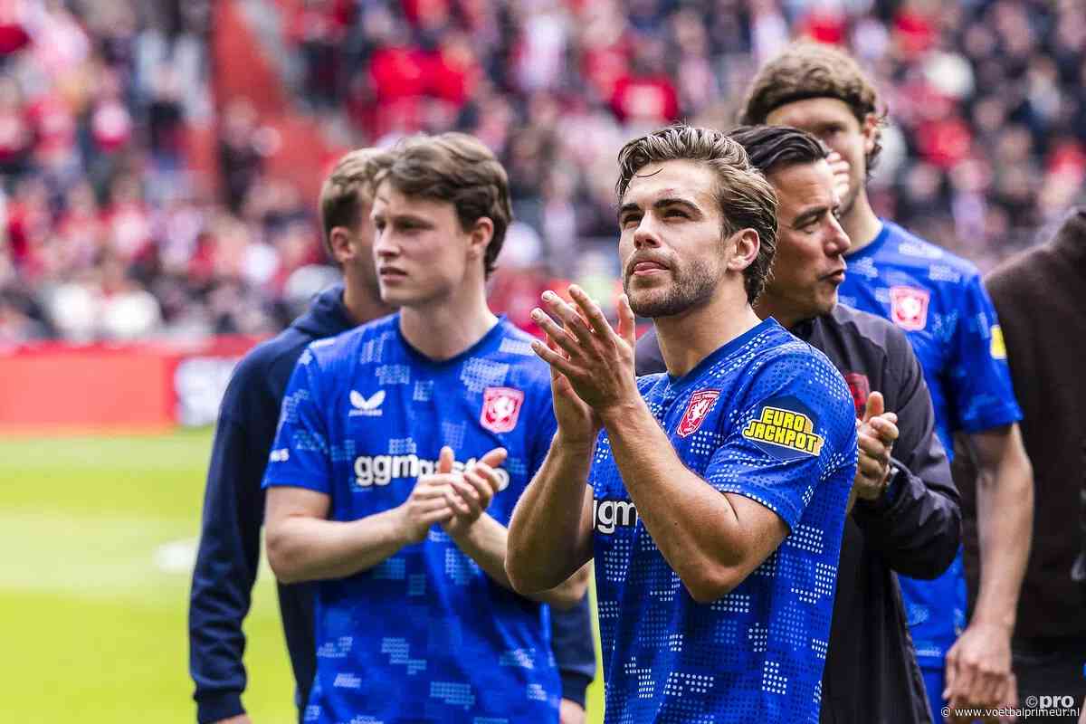 Van den Brom ontkracht Ajax-nieuws over Van Rooij: 'Is gewoon niets aan de hand'