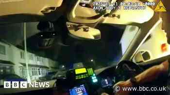 Watch: Reversing van rams police car in pursuit