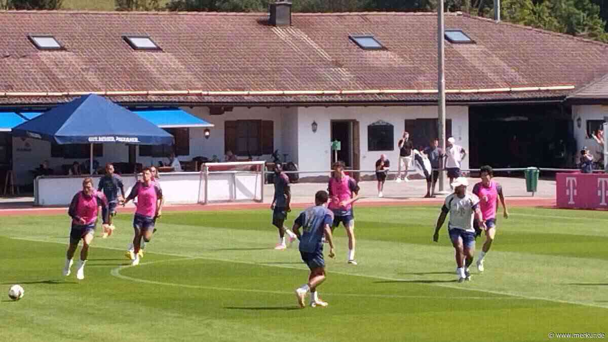 FCB-Profis schwitzen: Viele Kiebitze verfolgen Training von Kimmich, Neuer & Co.